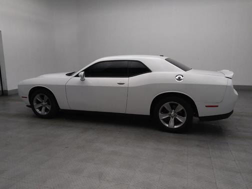 White Knuckle Clearcoat 2019 Dodge Challenger SXT