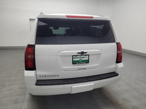 White 2019 Chevrolet Suburban LT