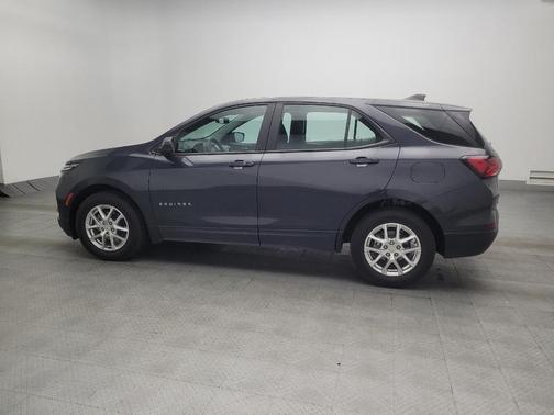 Iron Gray Metallic 2022 Chevrolet Equinox LS