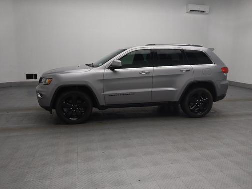 2017 Jeep Grand Cherokee Laredo