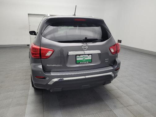 2018 Nissan Pathfinder SV