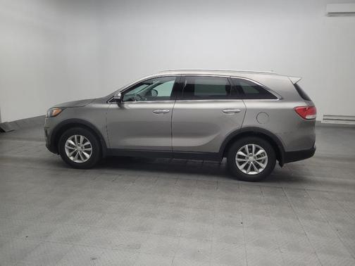 Gray 2018 Kia Sorento LX