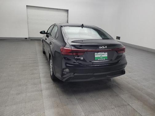 Aurora Black 2024 Kia Forte LX