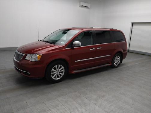 2016 Chrysler Town & Country Limited Platinum
