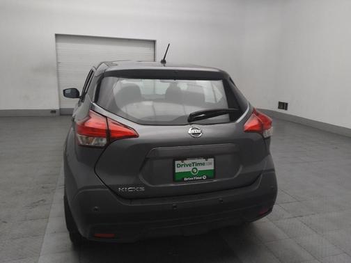2020 Nissan Kicks S