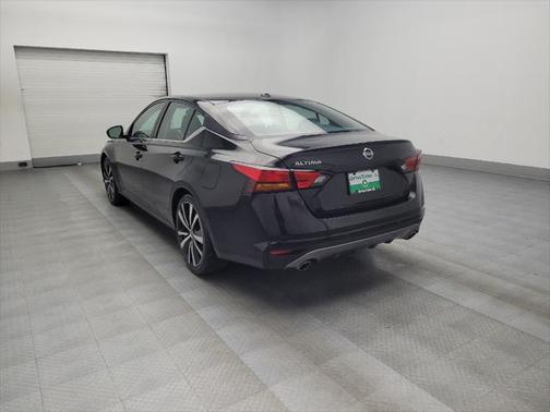 2021 Nissan Altima SR FWD