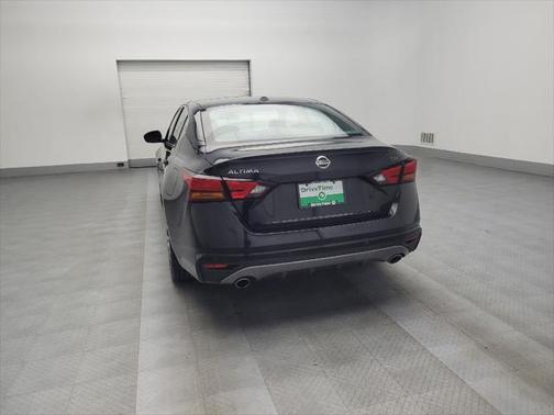 2021 Nissan Altima SR FWD