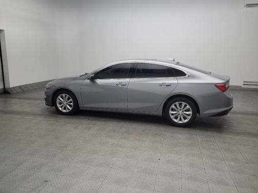 Sterling Gray Metallic 2023 Chevrolet Malibu FWD 1LT