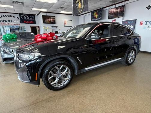 Black Sapphire Metallic 2025 BMW X4 xDrive30i