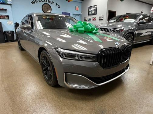 2021 BMW 750 i xDrive