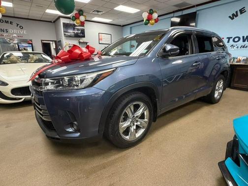 2017 Toyota Highlander Limited Platinum