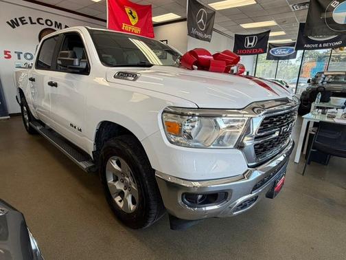 Bright White Clearcoat 2023 RAM 1500 Big Horn/Lone Star