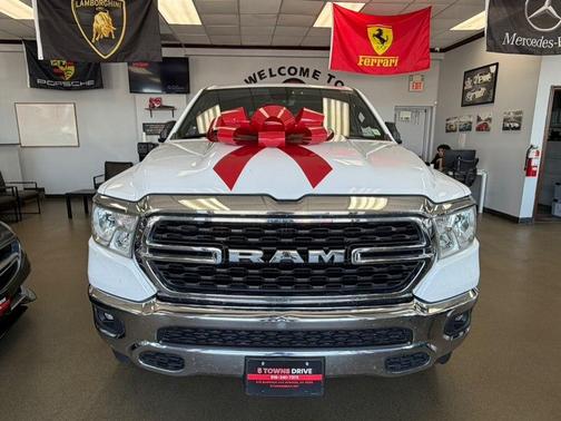 Bright White Clearcoat 2023 RAM 1500 Big Horn/Lone Star