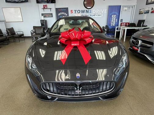 Nero Carbonio (Black) 2013 Maserati GranTurismo Sport