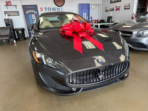 Nero Carbonio (Black) 2013 Maserati GranTurismo Sport
