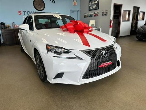 2016 Lexus IS 300 Base
