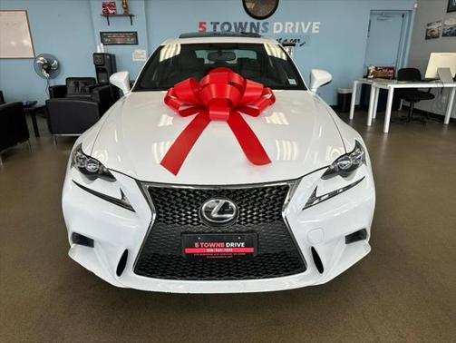 2016 Lexus IS 300 Base