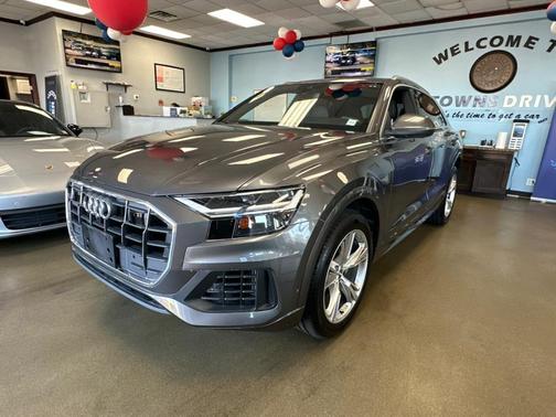 2019 Audi Q8 3.0T Premium Plus