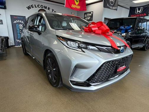 Celestial Silver Metallic 2025 Toyota Sienna XSE 7 Passenger