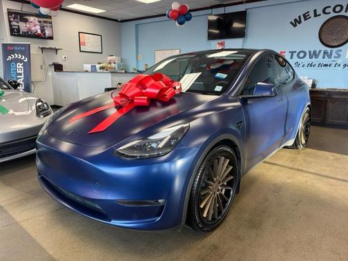 2023 Tesla Model Y Performance Dual Motor All-Wheel Drive