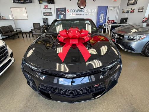 Black 2017 Chevrolet Camaro 1SS