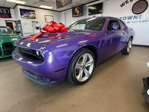 Plum Crazy Pearlcoat 2018 Dodge Challenger SXT