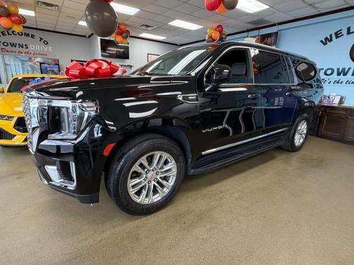 2021 GMC Yukon XL SLT