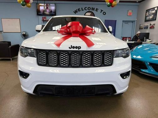 2021 Jeep Grand Cherokee Laredo