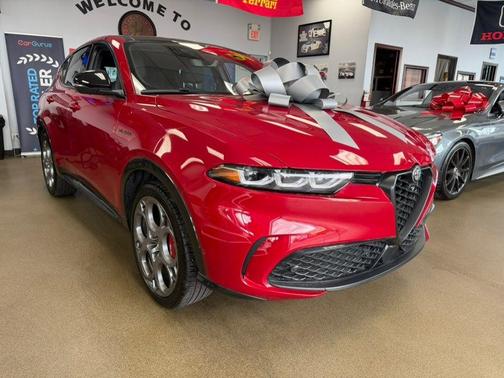 Alfa Rosso 2024 Alfa Romeo Tonale Veloce EAWD