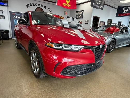 Alfa Rosso 2024 Alfa Romeo Tonale Veloce EAWD