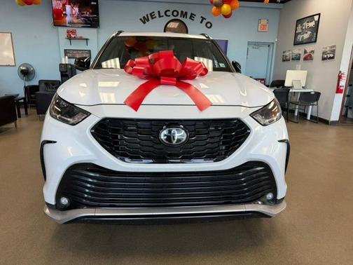 2023 Toyota Highlander XSE