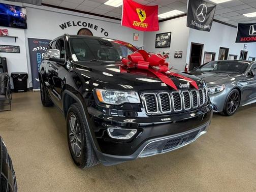 Diamond Black Crystal Pearlcoat 2019 Jeep Grand Cherokee Limited