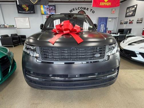Santorini Black Metallic 2022 Land Rover Range Rover First Edition