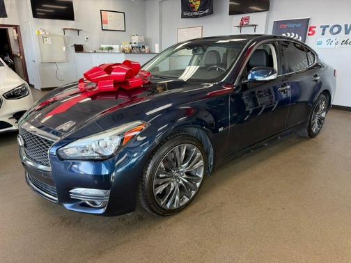 Hagane Blue 2019 INFINITI Q70 3.7 LUXE