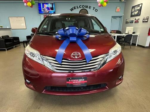 2015 Toyota Sienna XLE