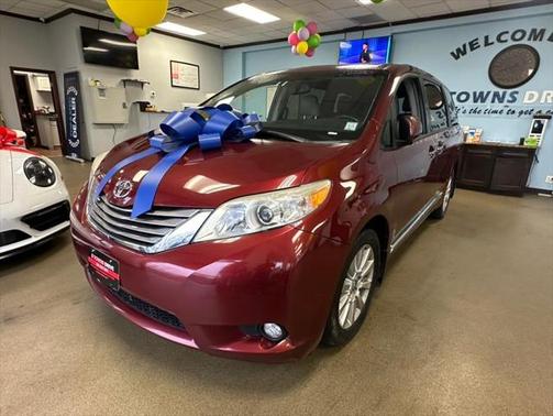 2015 Toyota Sienna XLE