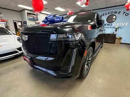 2022 Cadillac Escalade ESV Sport