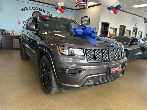 2021 Jeep Grand Cherokee Laredo