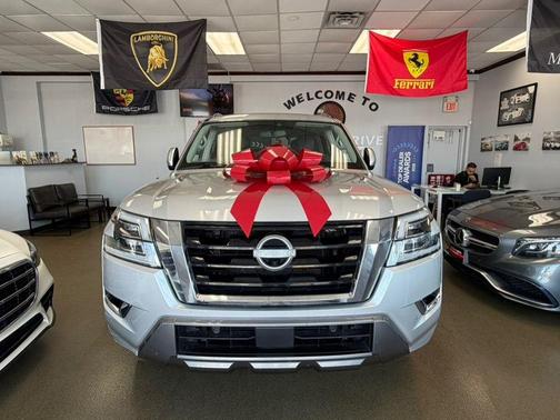 Brilliant Silver Metallic 2023 Nissan Armada SL 4WD