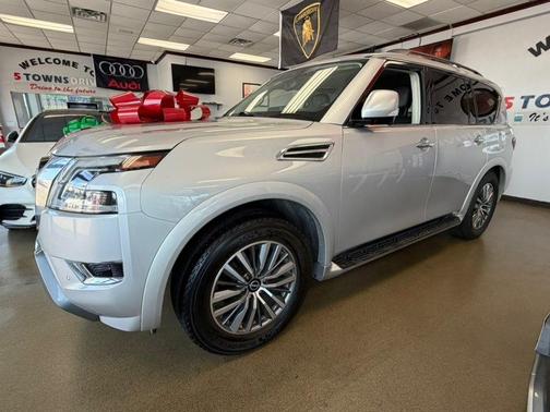Brilliant Silver Metallic 2023 Nissan Armada SL 4WD