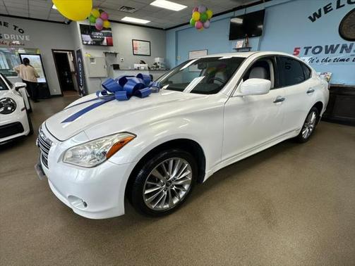 2011 INFINITI M37x Base