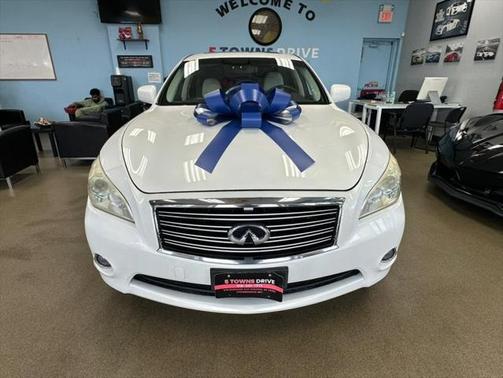 2011 INFINITI M37x Base