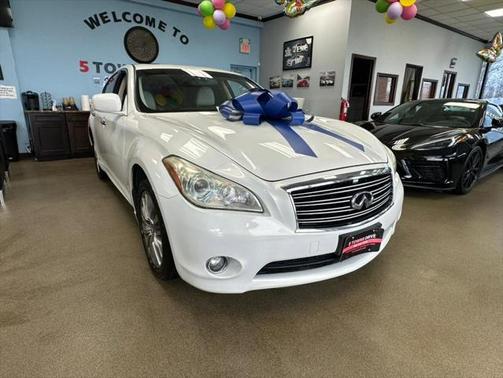 2011 INFINITI M37x Base