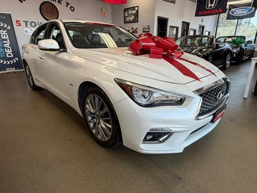 Pure White 2018 INFINITI Q50 3.0t LUXE
