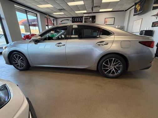 Nebula Gray Pearl 2016 Lexus ES 350 Base