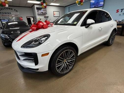 2020 Porsche Macan AWD