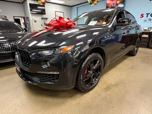 Nero Ribelle Metallic 2022 Maserati Levante GT