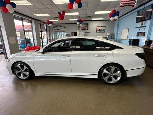 2018 Honda Accord Touring