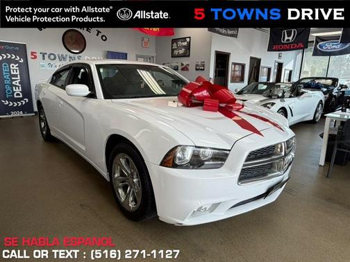 Bright White Clearcoat 2014 Dodge Charger SE