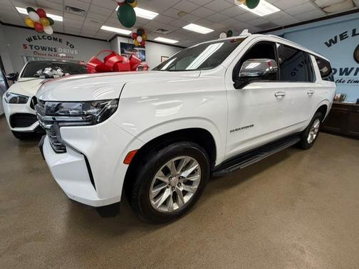 2023 Chevrolet Suburban Premier